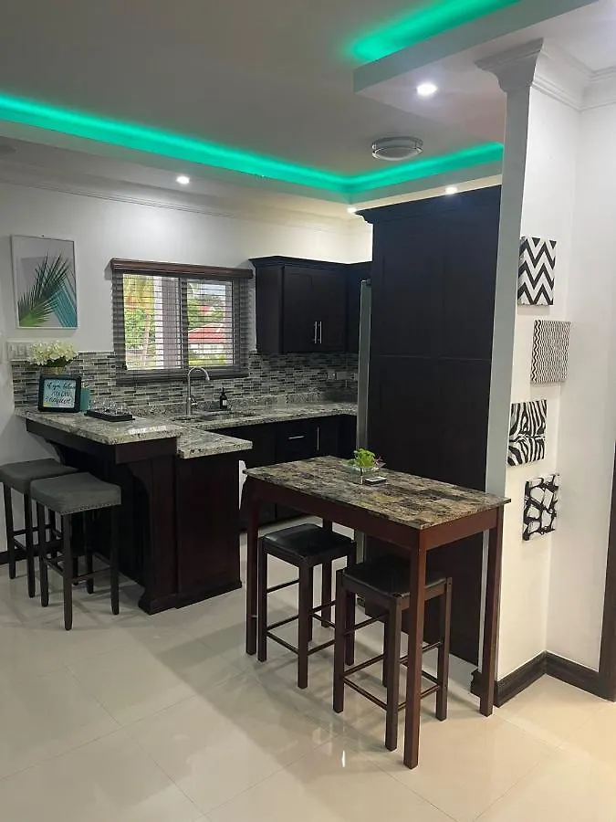 Apartment Suite 7 At The Rochesters Kingston