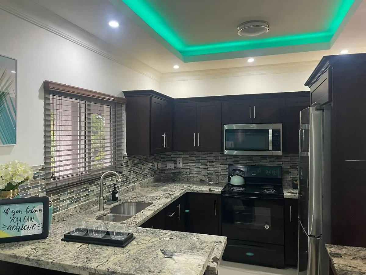 Apartment Suite 7 At The Rochesters Kingston