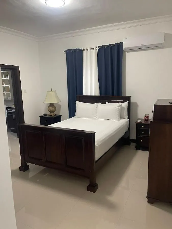 Apartment Suite 7 At The Rochesters Kingston