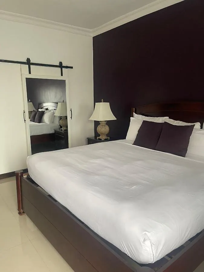Apartment Suite 7 At The Rochesters Kingston Jamaica